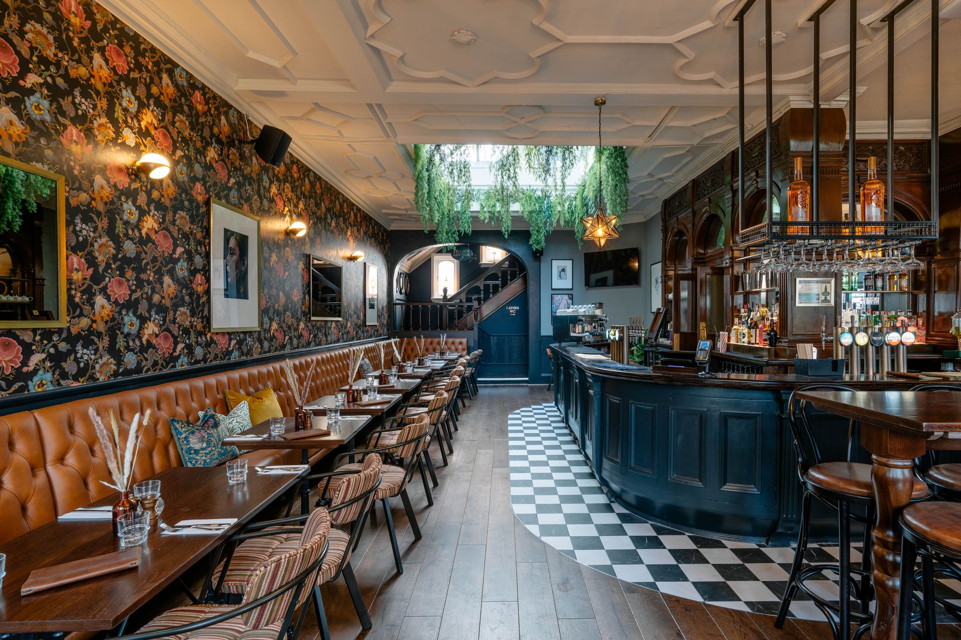 Lillie Langtry, Fulham 7
