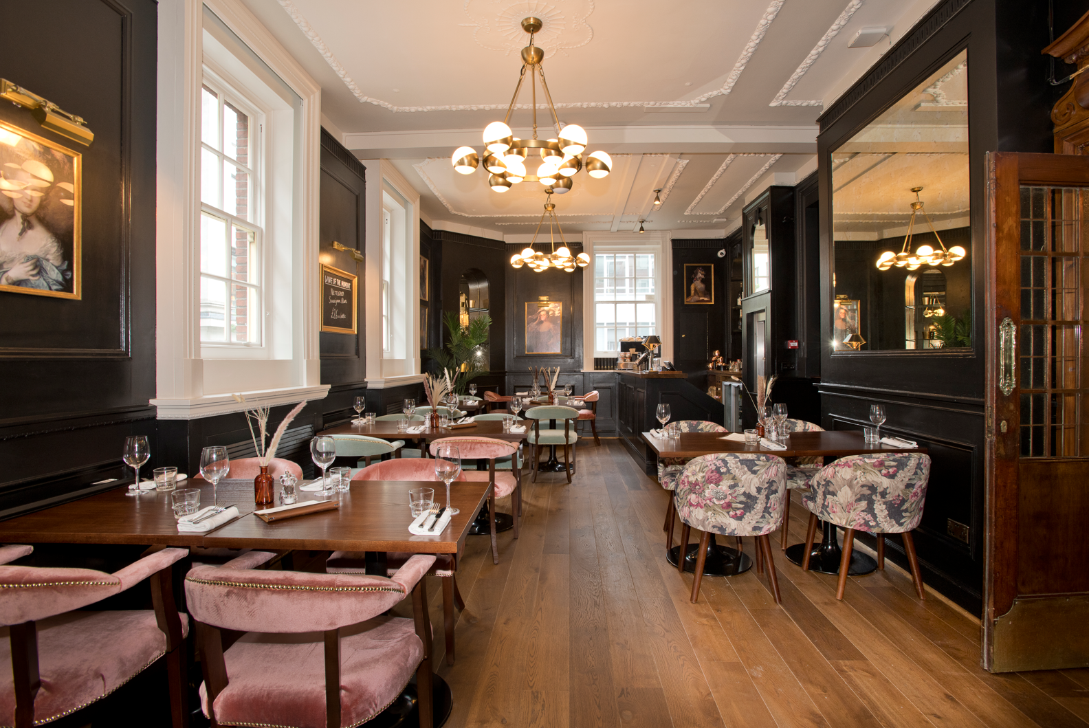 The Duchess, London 8