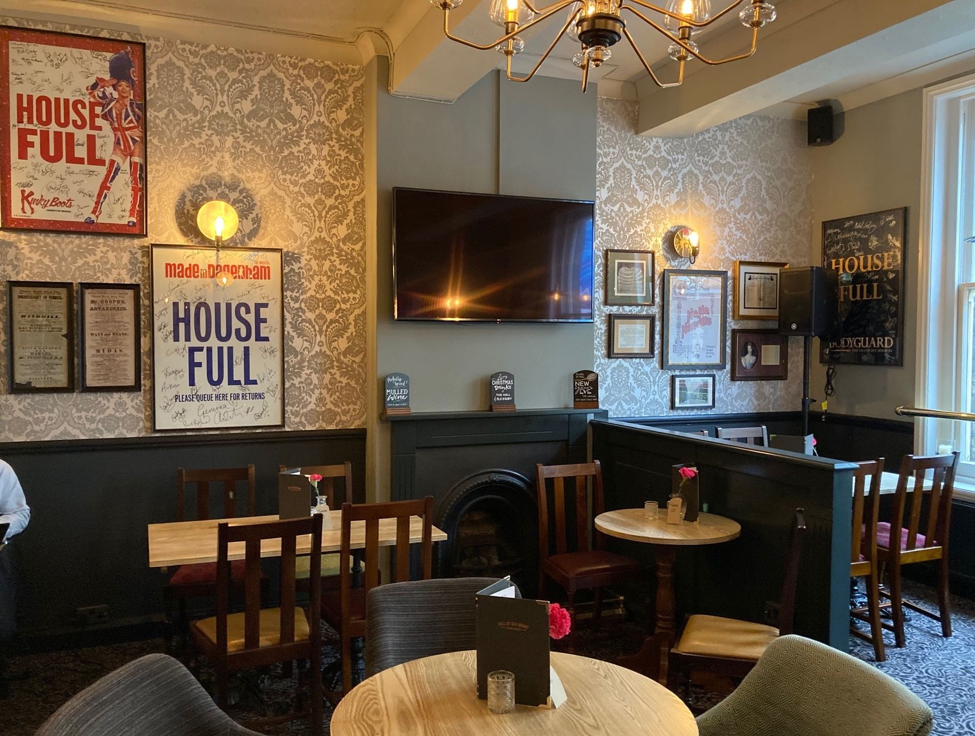 Nell of Old Drury, Covent Garden, London 3