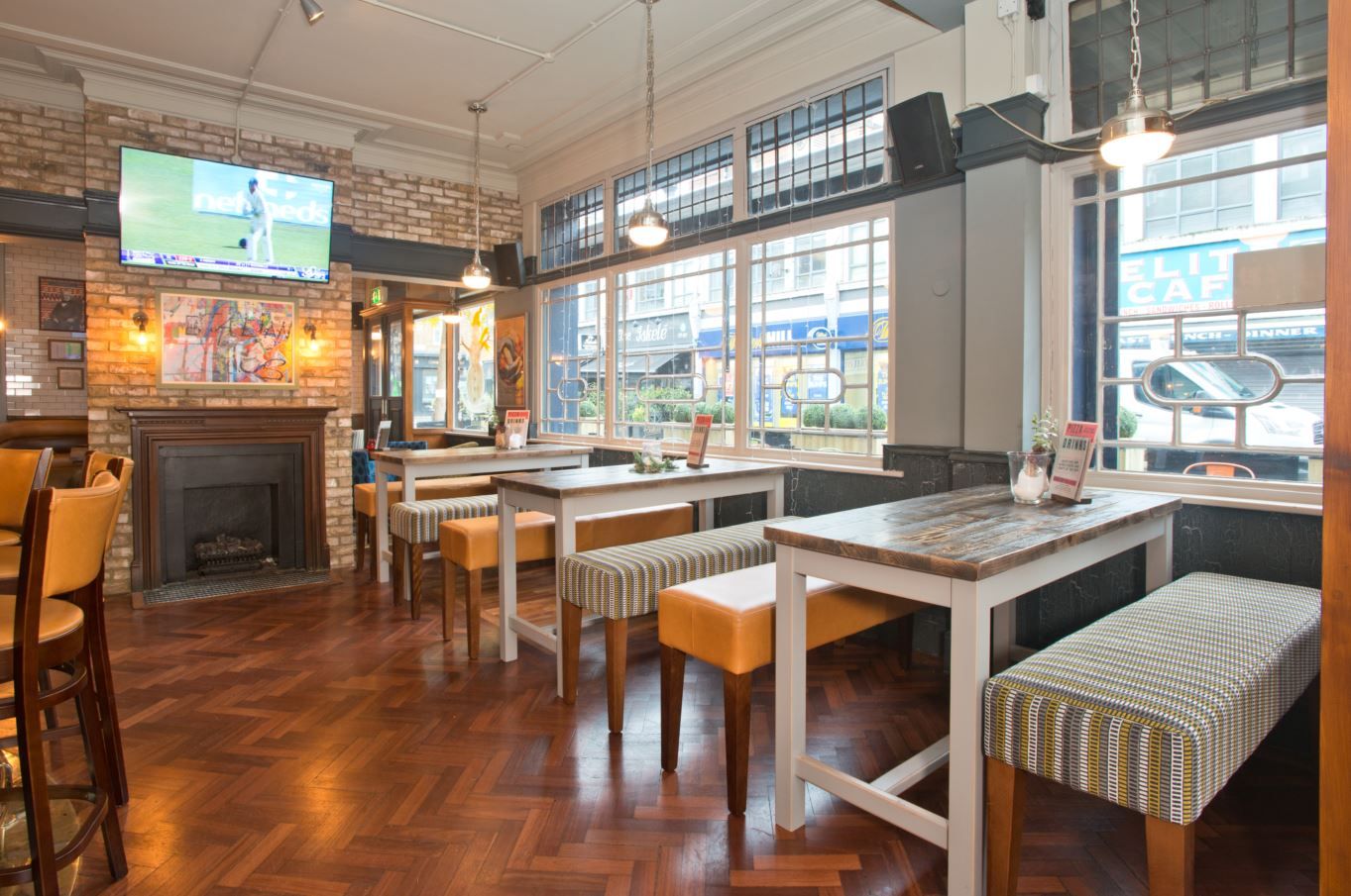 Whitecross Tap, Old Street, London 7