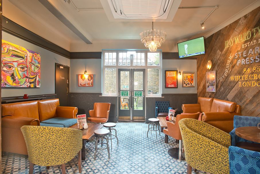 Whitecross Tap, Old Street, London 8