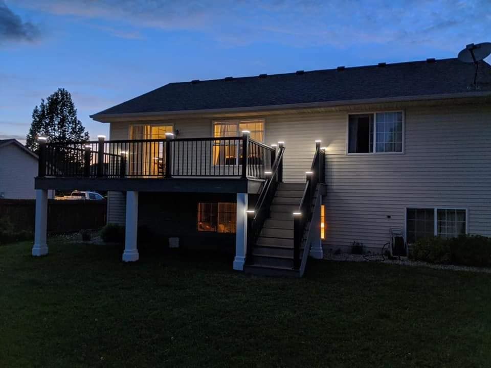 COMMERCIAL DECKS & PATIOS