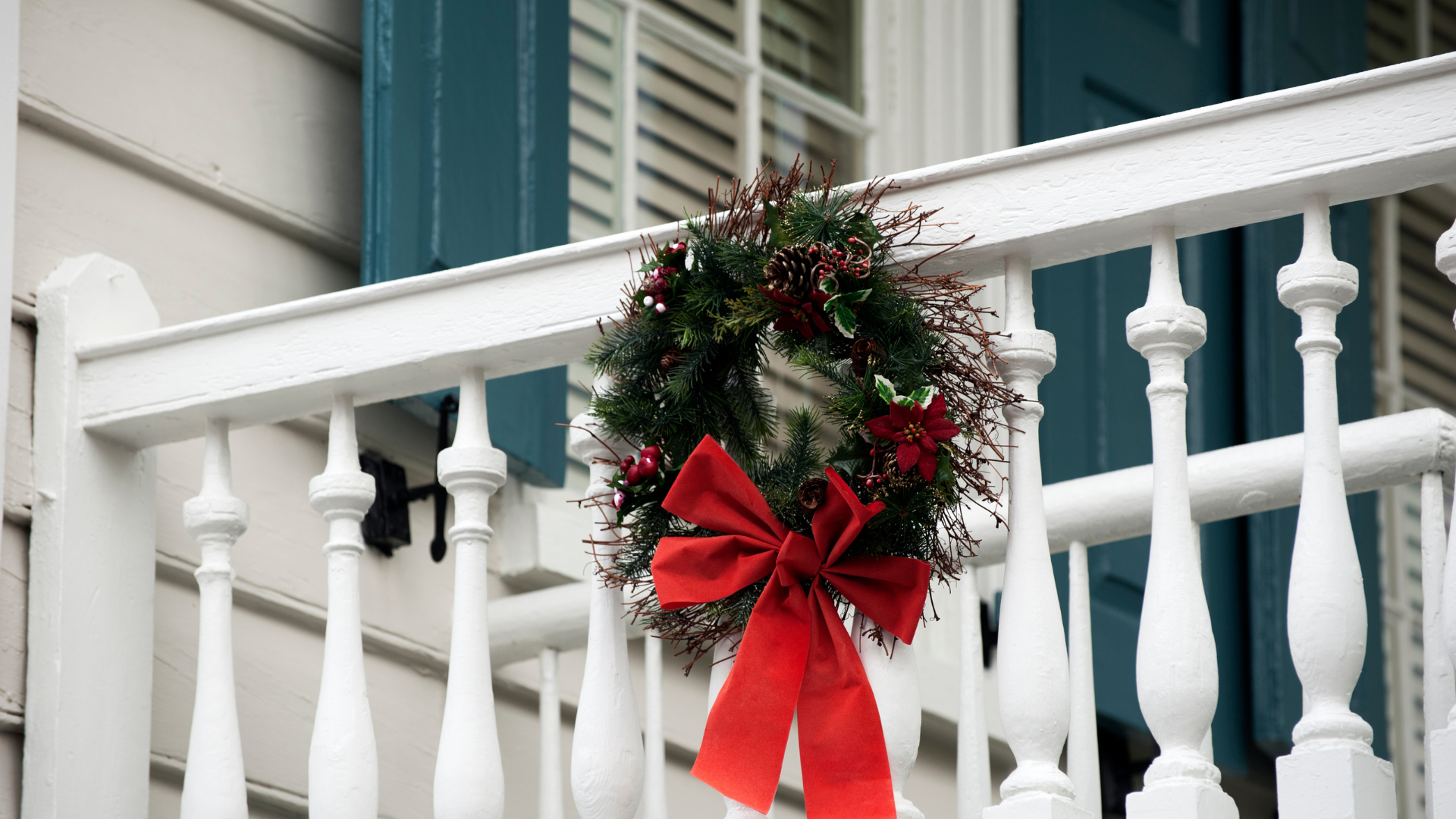 christmas decorations for deck