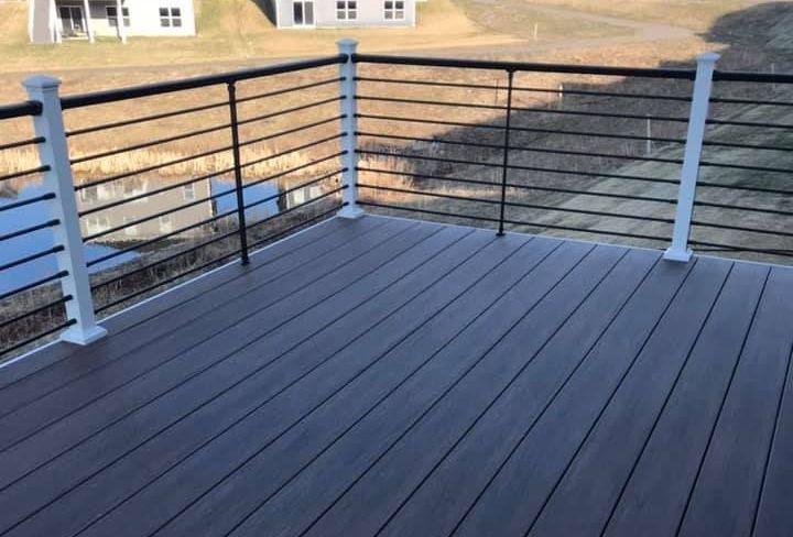 horizontal deck rails