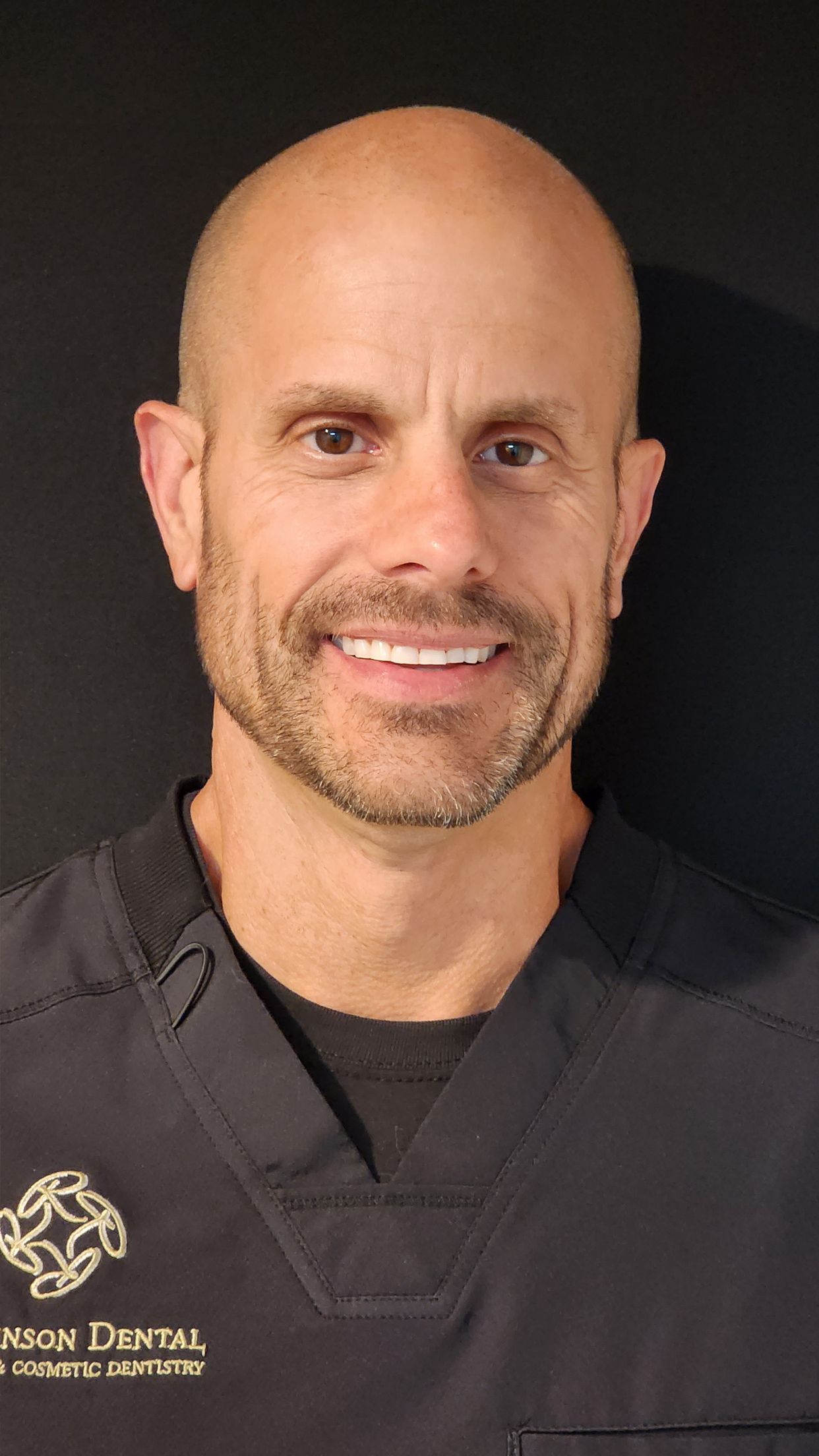 Get adult and pediatric dental care in Lynnwood WA Dr. Brent Robinson in Lynnwood WA | Adult and Pediatric | Dental Implants