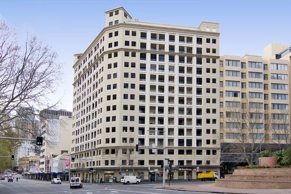 A large building with columns 
