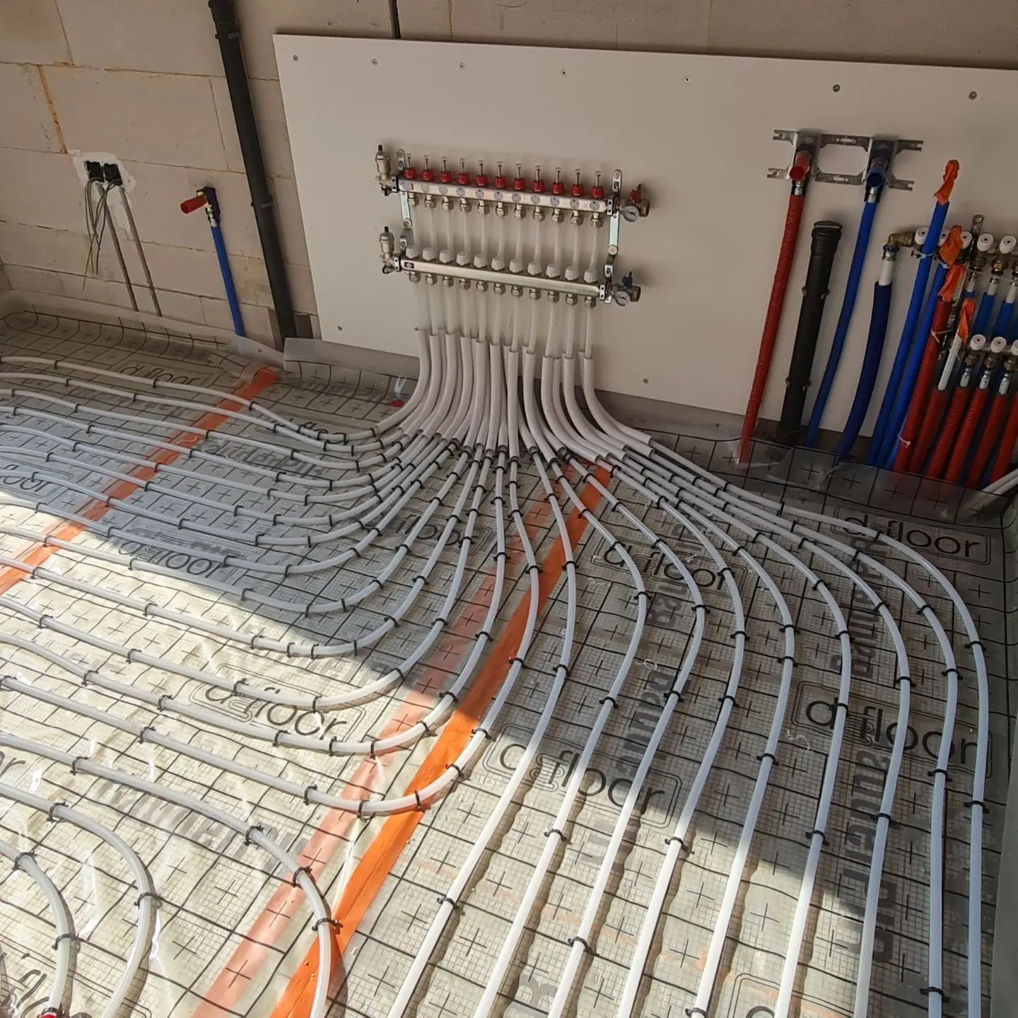 Vloerverwarming Collector Averbode