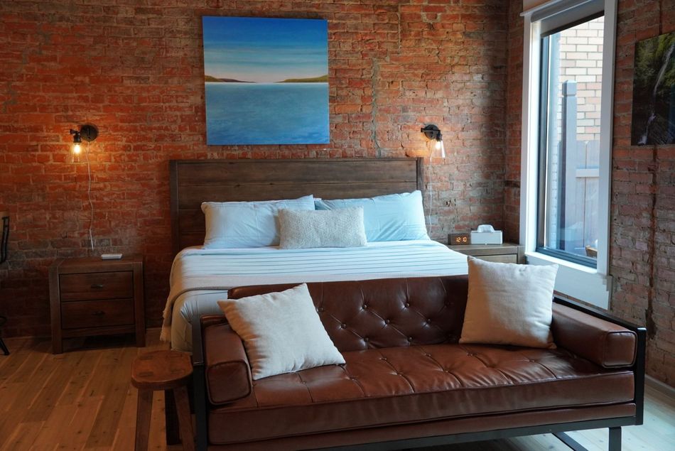 Watkins King Bed