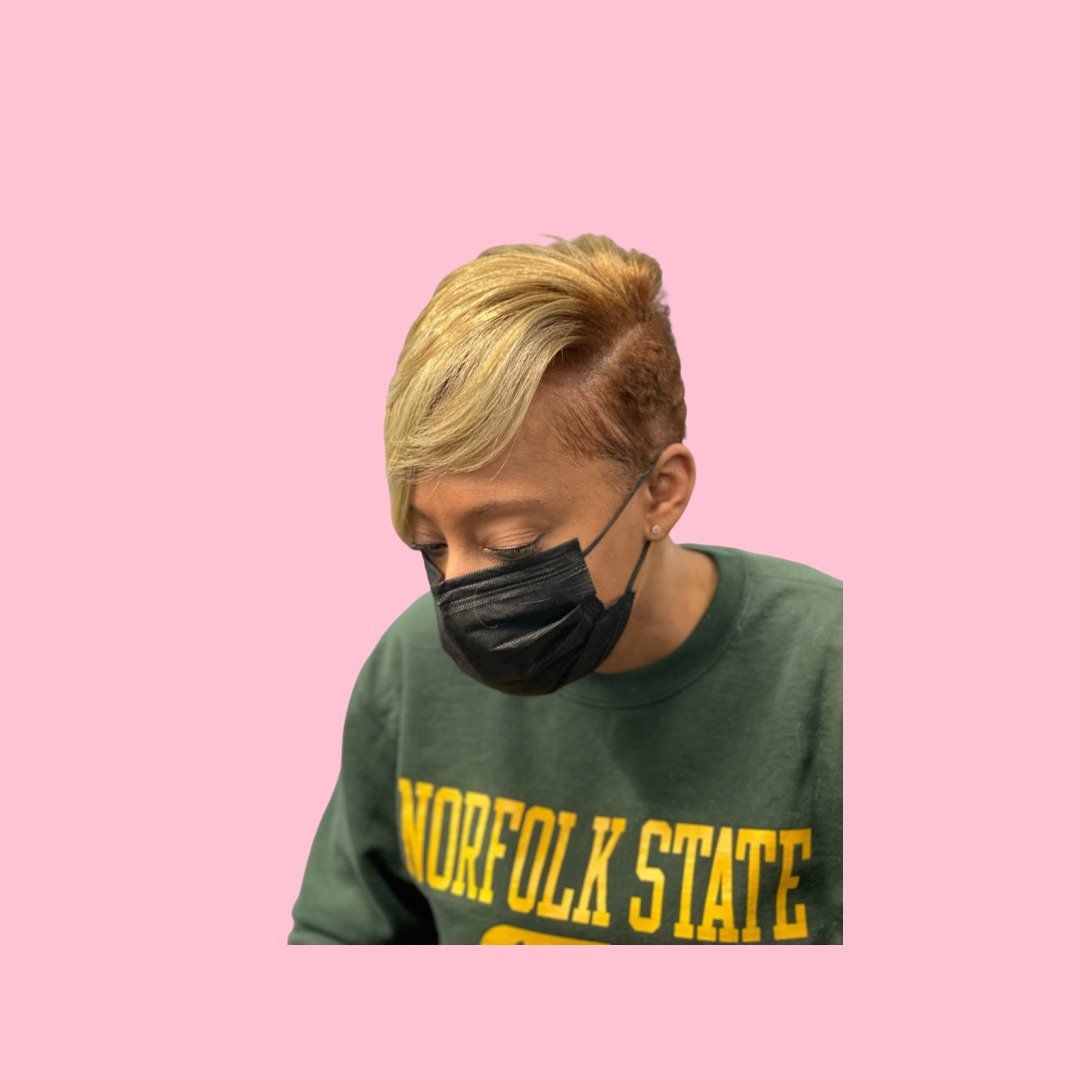 pixie cut, blonde hair