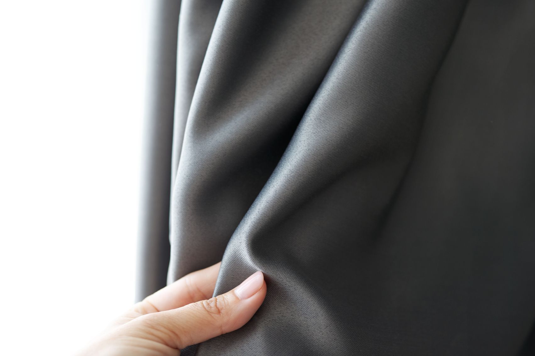 How to Choose The Best Blackout Fabric For Curtains