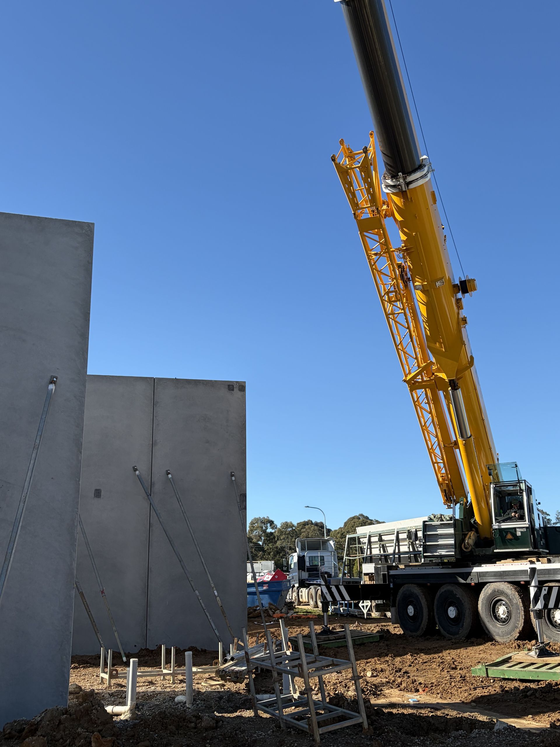 Concrete pre cast panels lifted into place Thurgoona Albury