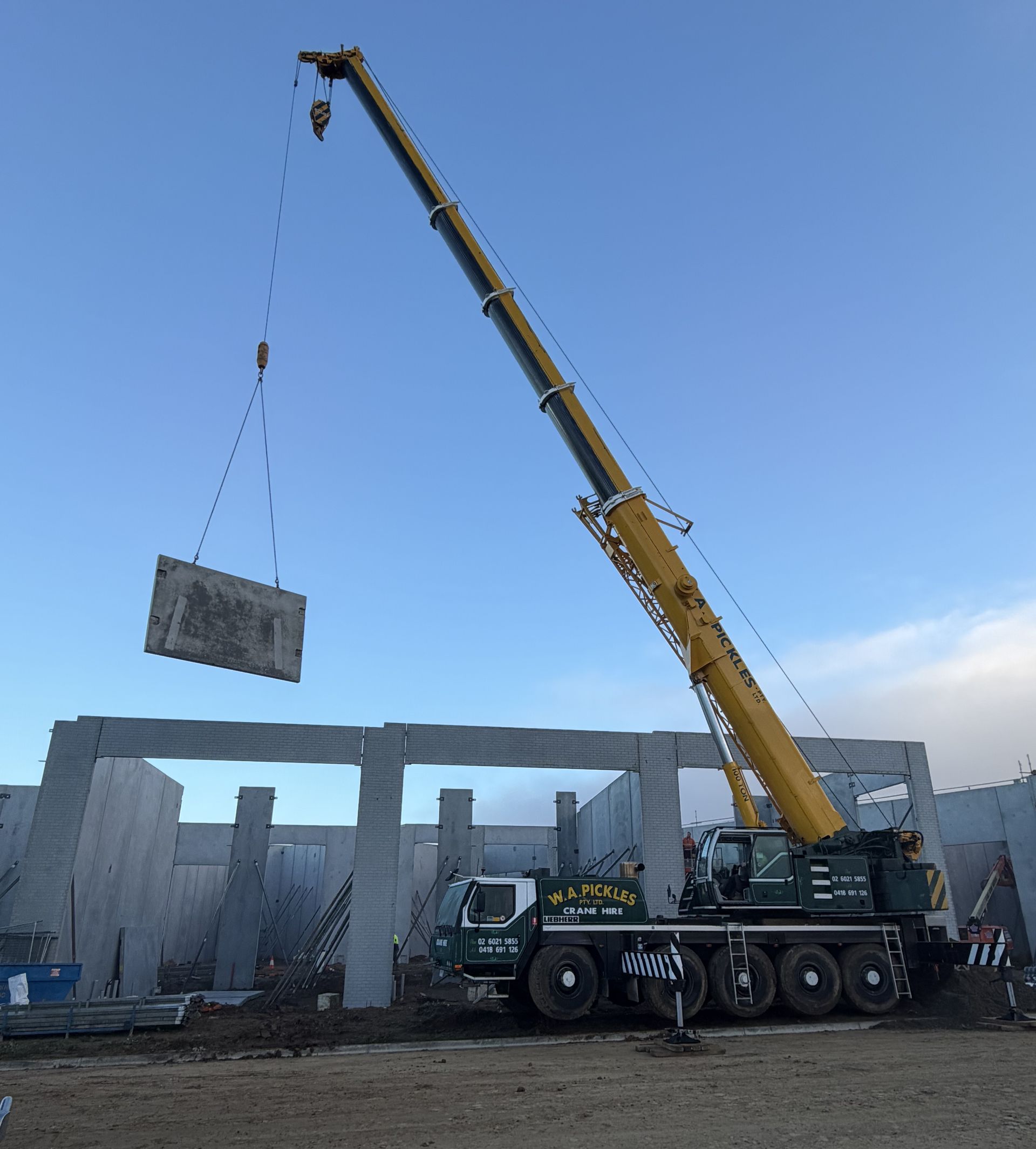 Concrete pre cast panels lifted into place Thurgoona Albury