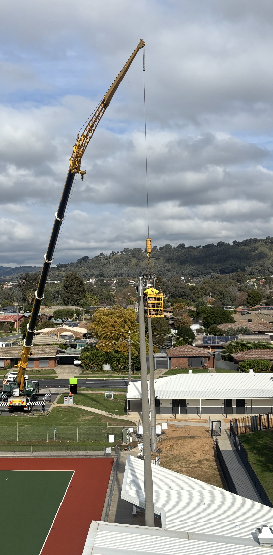 Liebherr 100 T Slew Crane Lift Man Box Wodonga 