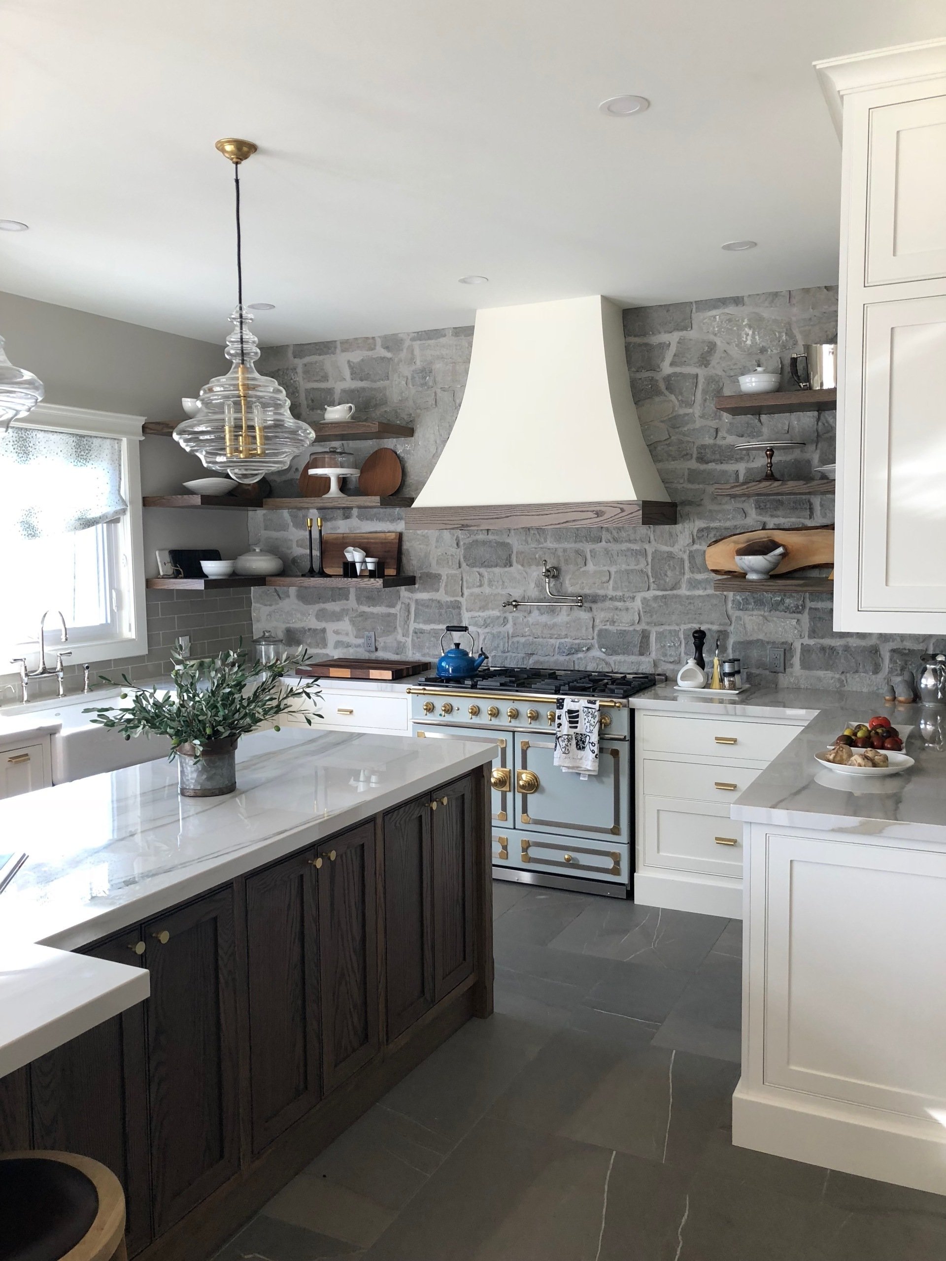 Canadian Millwork & Contracting