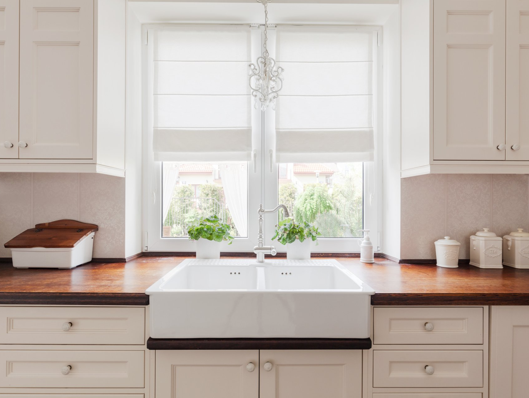 Custom Window Treatments for Living Rooms in Kenwood, Ohio (OH)