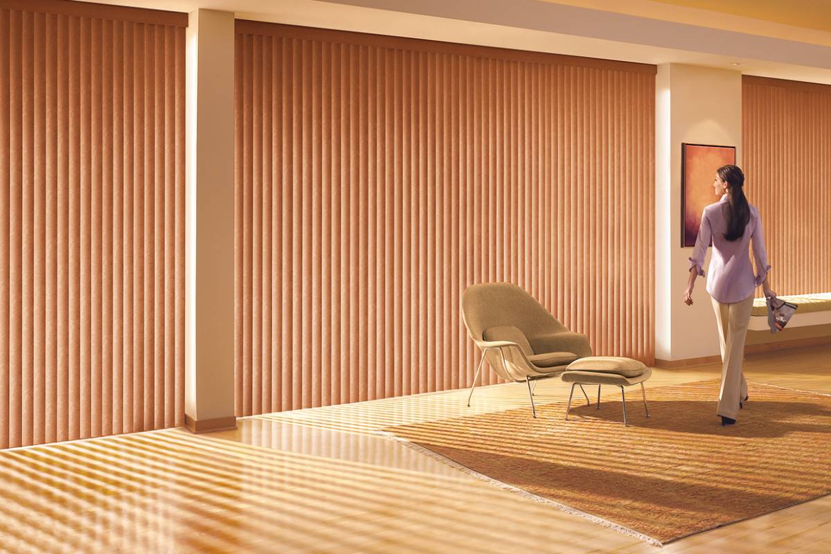 Somner® vertical blinds, Hunter Douglas vertical blinds near Florence, Kentucky (KY), and West Chester, Ohio (OH).