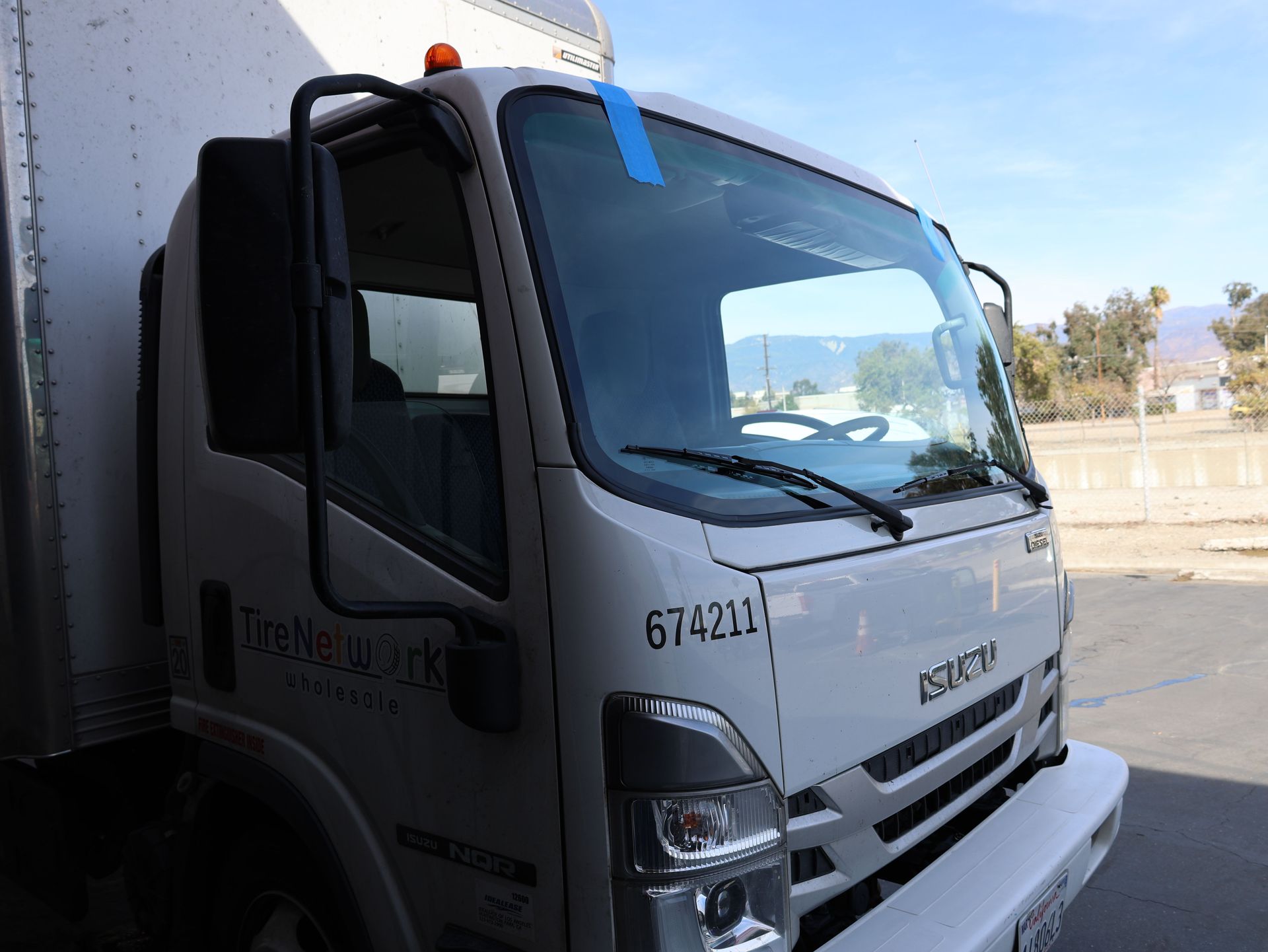 Mobile fleet vehicle windshield replacement in San Bernardino County, CA Mobile fleet vehicle windshield replacement in San Bernardino County, CA