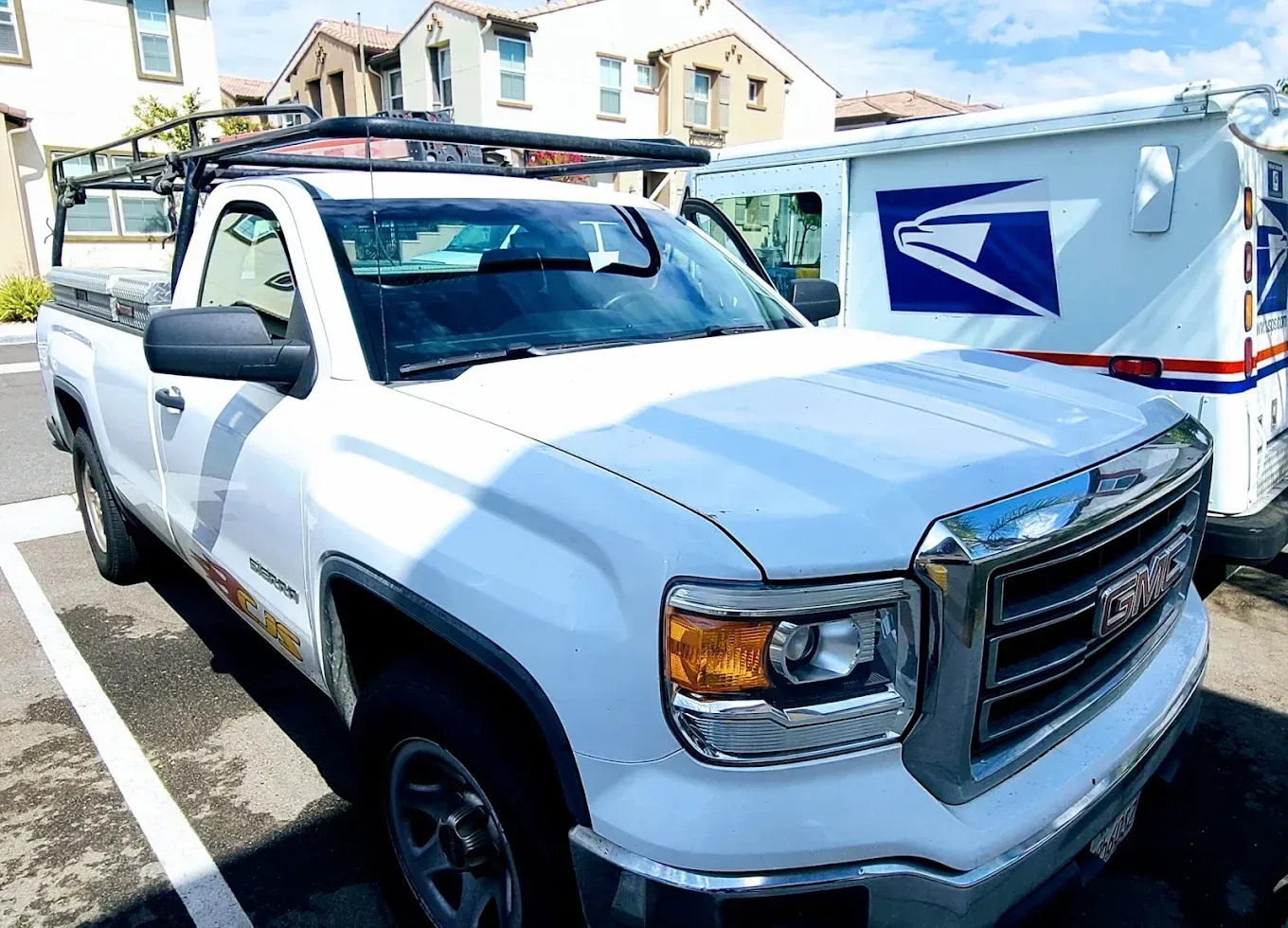 GMC Windshield Replacement & Repair In San Bernardino, CA GMC Windshield Replacement & Repair In San Bernardino, CA