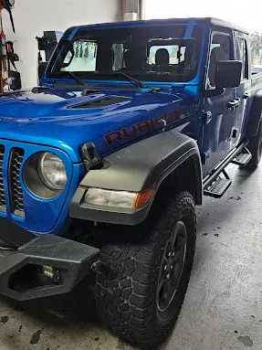 Jeep Wrangler windshield replacement in San Bernardino, CA Jeep Wrangler windshield replacement in San Bernardino, CA