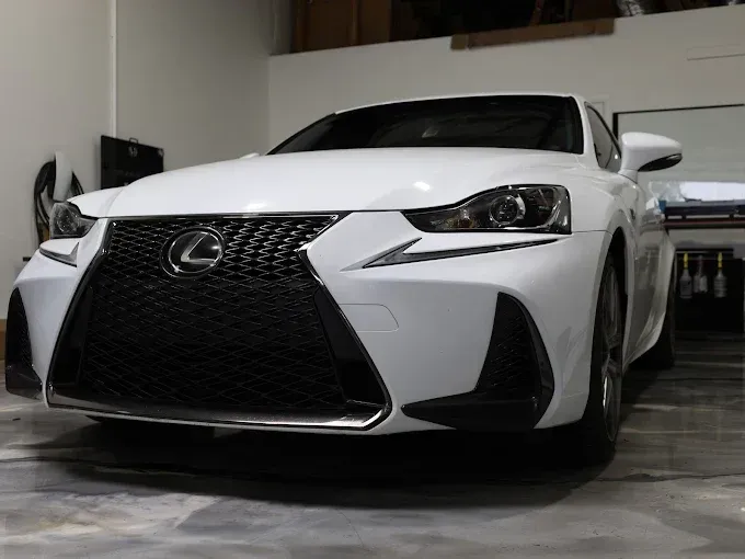 Lexus Windshield Replacement & Repair In San Bernardino, CA