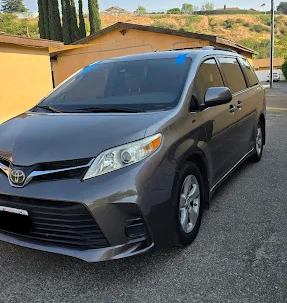 Toyota Sienna windshield replacement in San Bernardino, CA Toyota Sienna windshield replacement in San Bernardino, CA