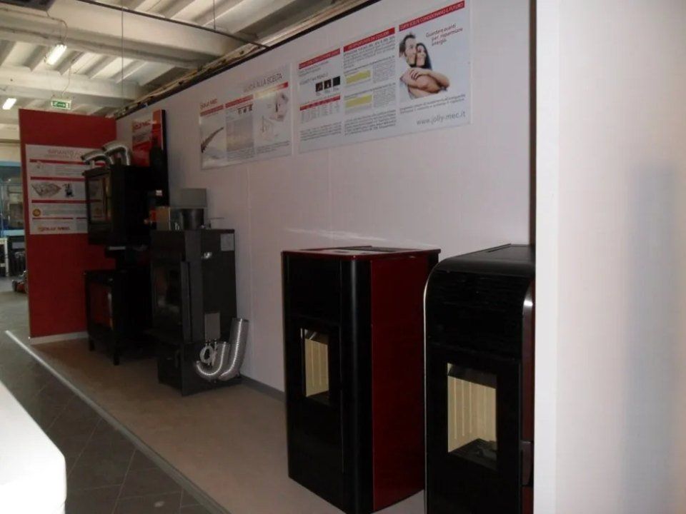 vendita stufe a pellet e a gas