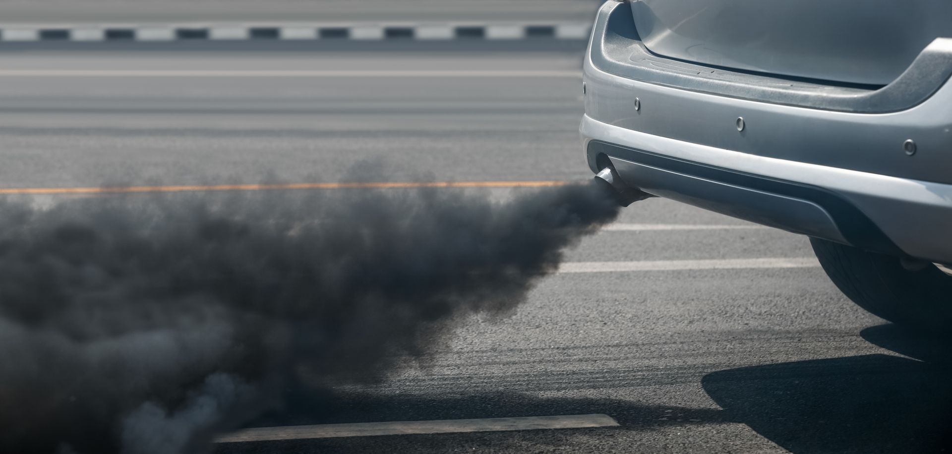 What Problems the 4 Different Exhaust Colors Reveal: White, Blue, Black, and Gray Smoke | Key Diesel