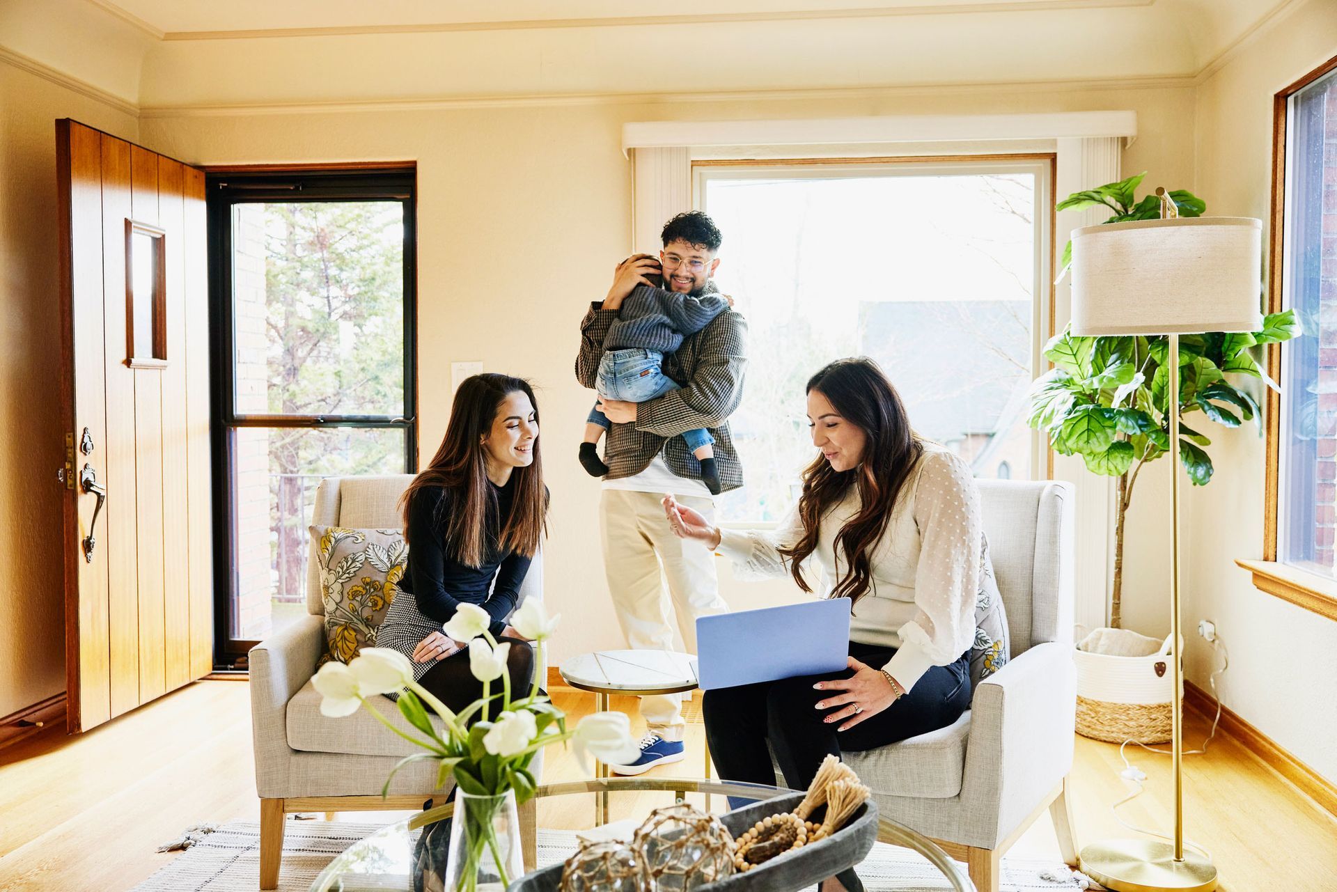 Family Discussing With An Agent — Austin, TX — Rockstar Home Evaluation LLC