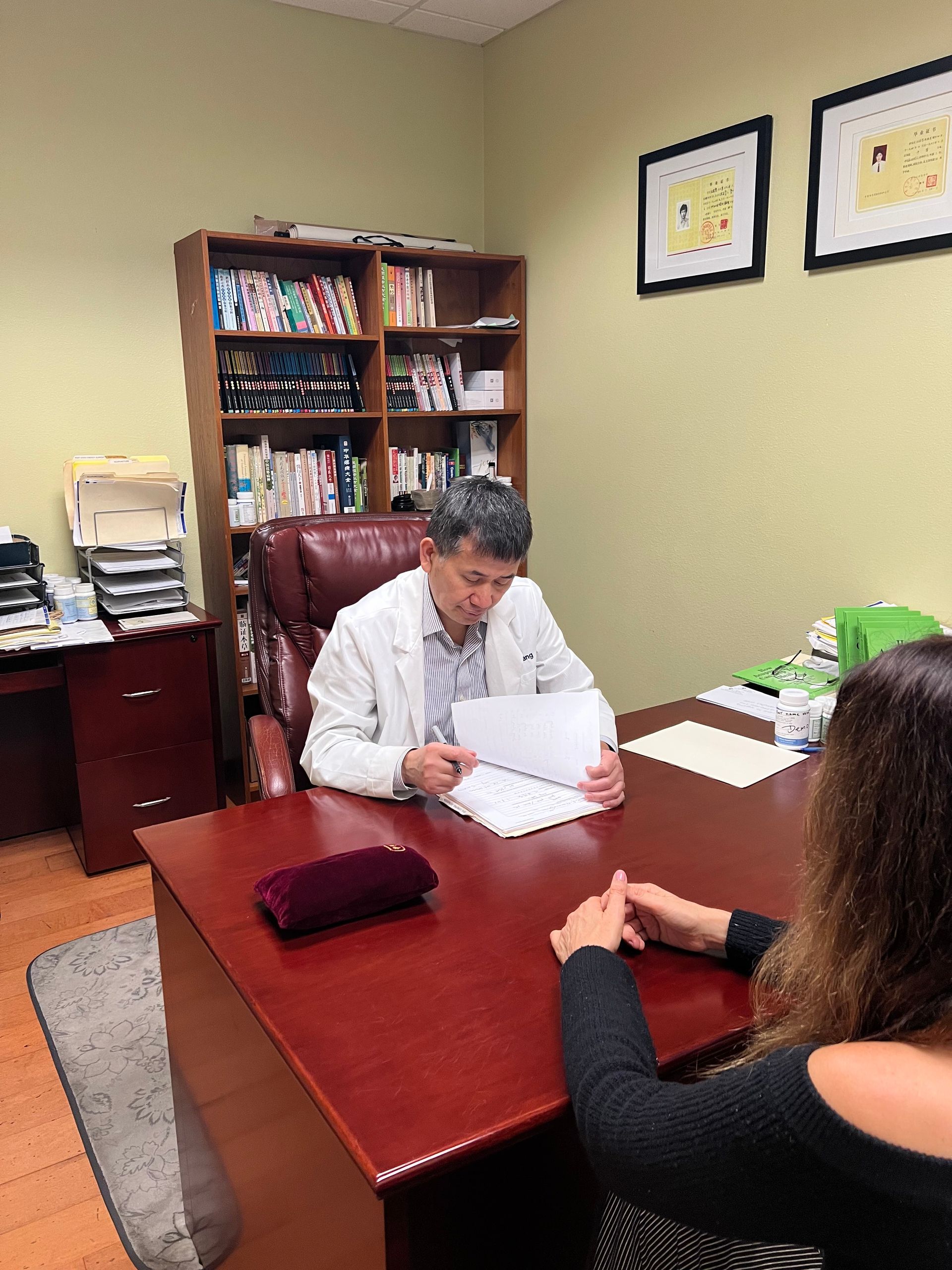 Consultation with Dr. Wang Consultation with Dr. Wang