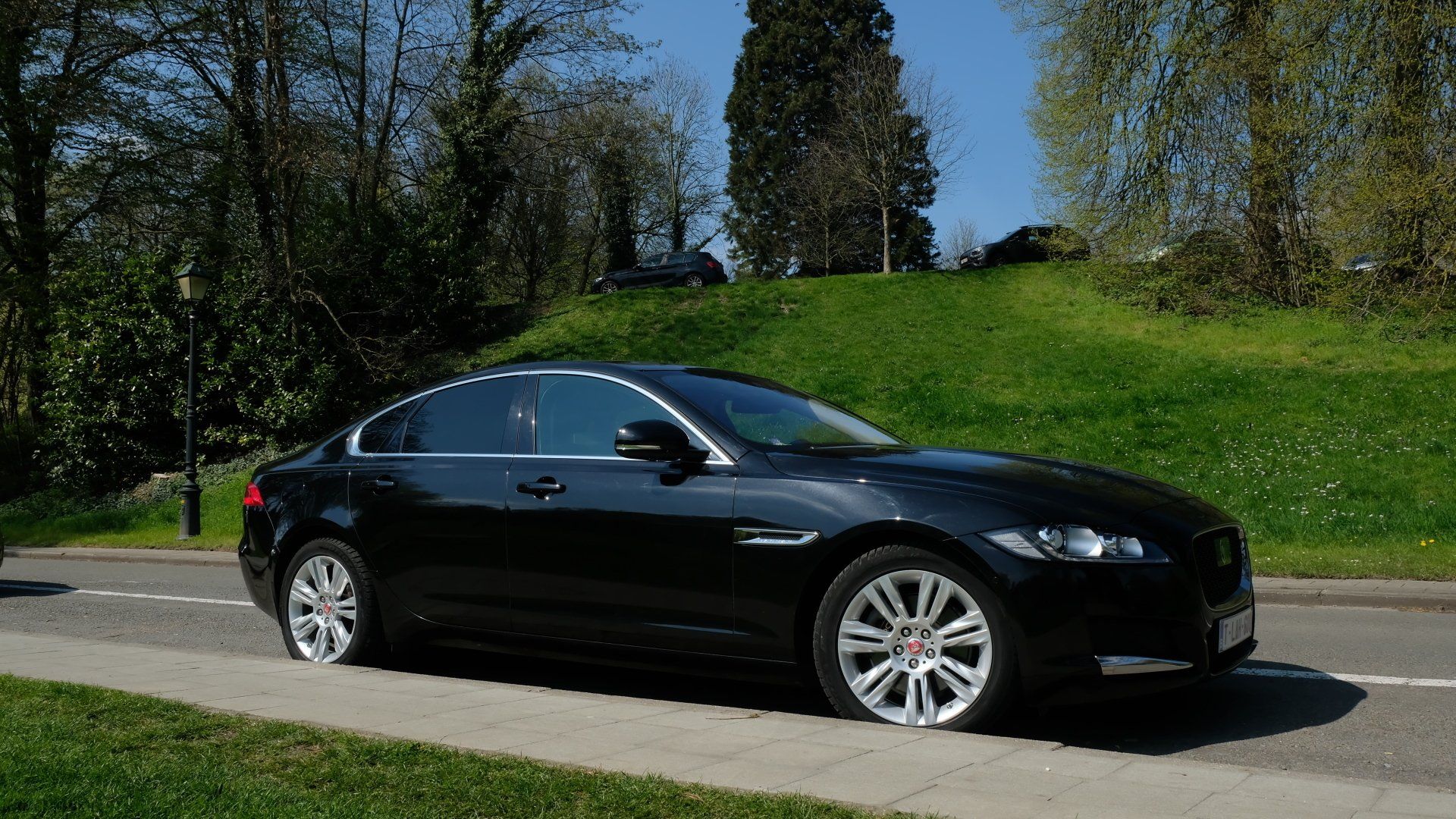 Photo extérieur d'une Jaguar noir