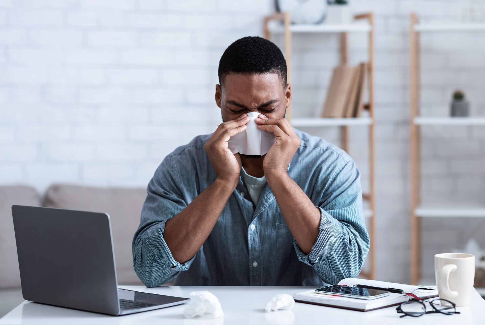 How to Survive Sinusitis During Oak Pollen Season