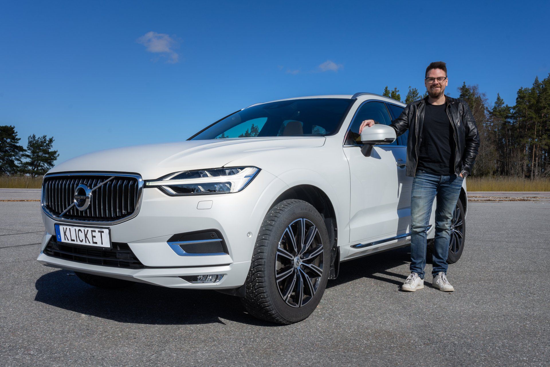 klicket.se_klickets-grundare_andreas-johansson_volvo-xc60_pressbild