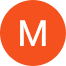 La lettre m est dans un cercle orange sur fond blanc.