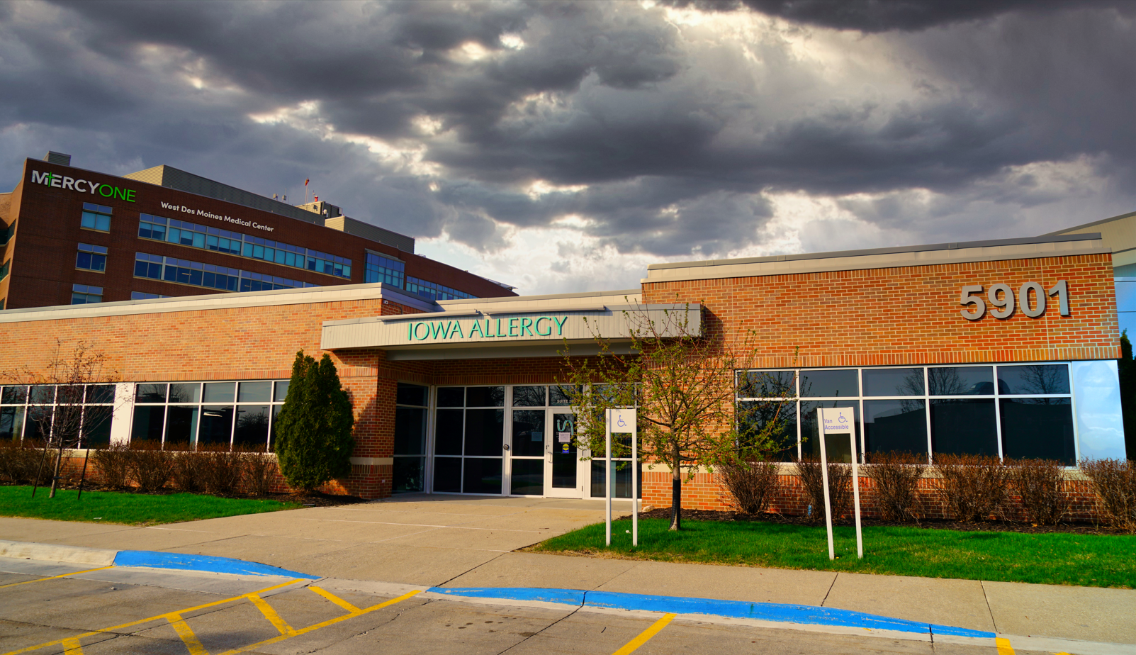 exterior image of the West Des Moines location