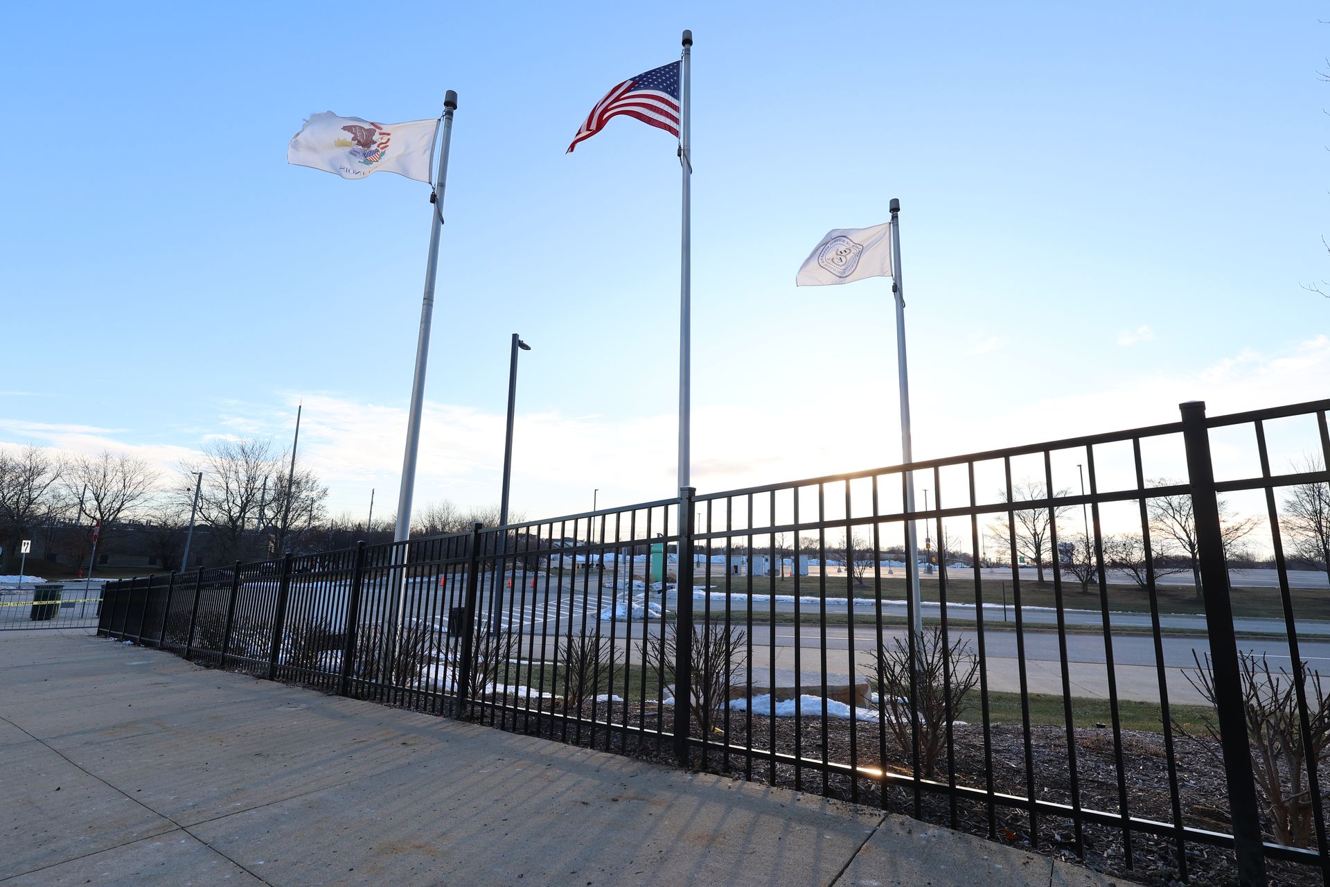 commercial aluminum fence installation Illinois