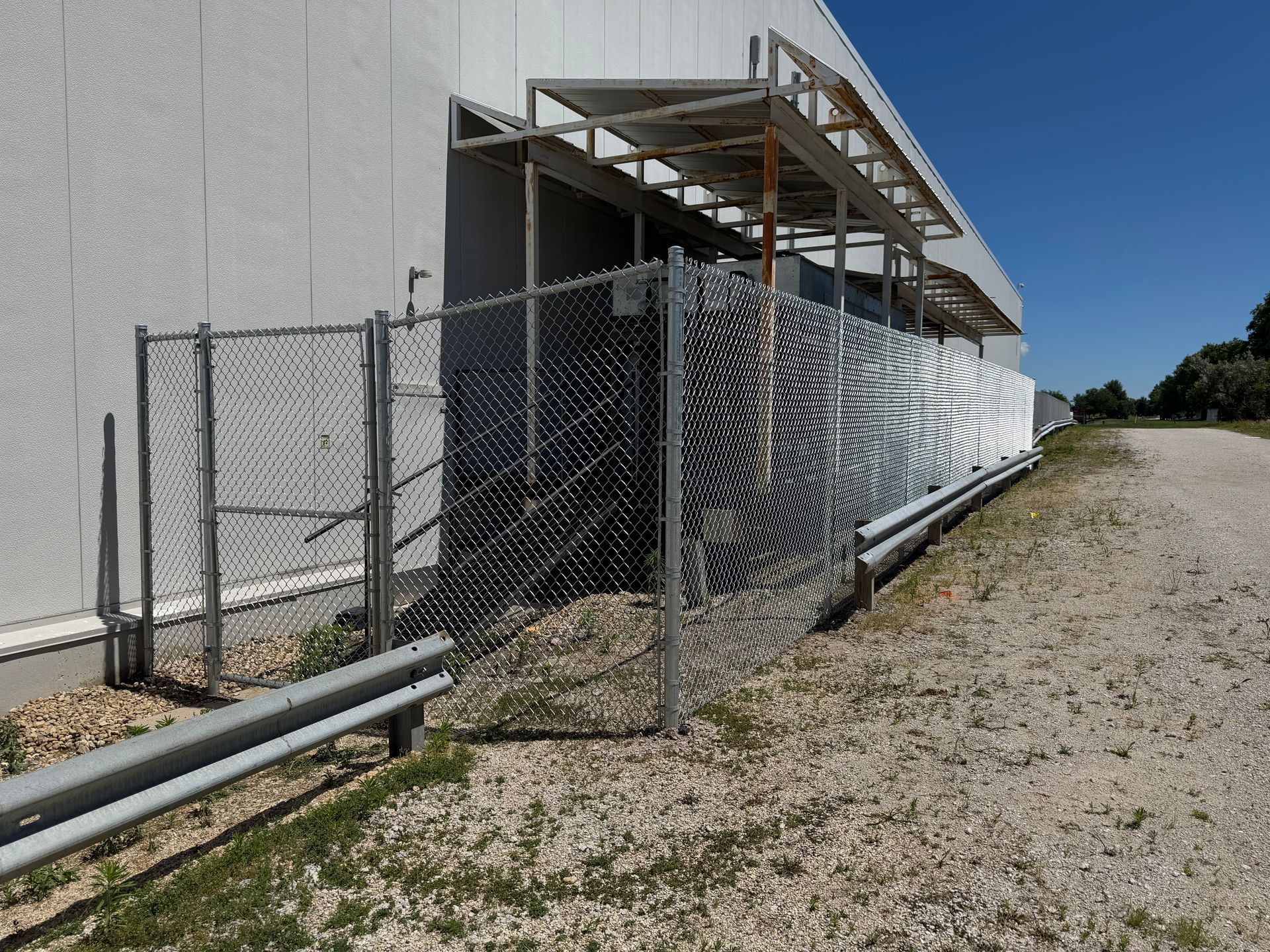 commercial electrical fence enclosure installation Illinois