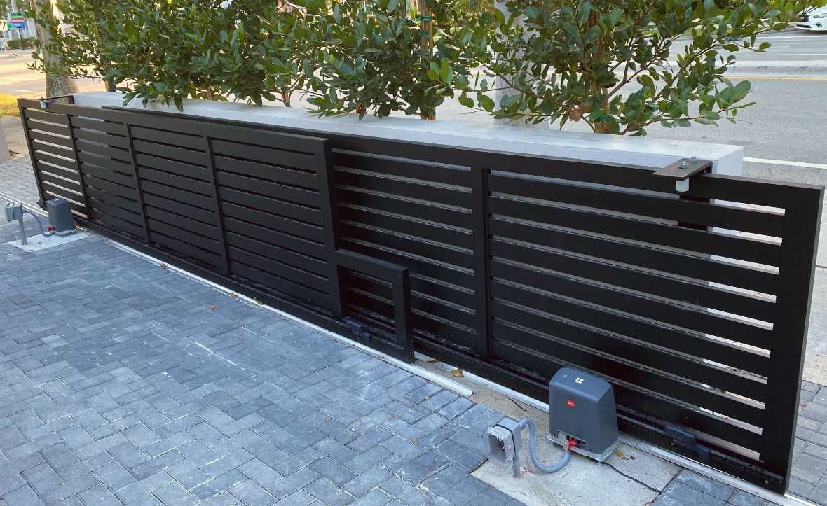 commercial vinyl gates illinois