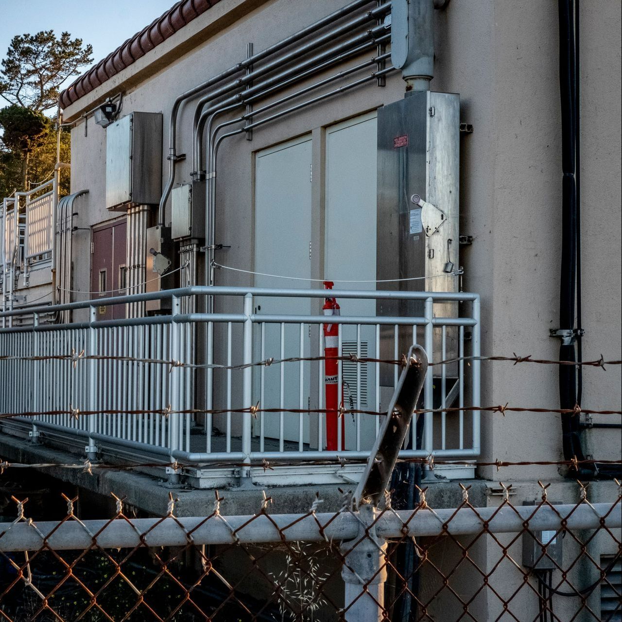 commercial industrial warehouse fencing near me