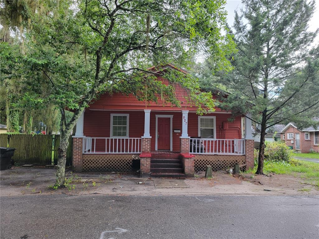 827 NW 4th Place