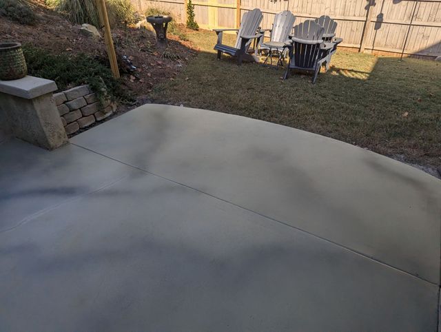 Desert sand stained concrete patio with gray highlights in Boiling Springs, SC