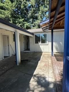 Cherry Ave 6-Plex exterior