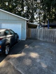 Cherry Ave 6-Plex exterior