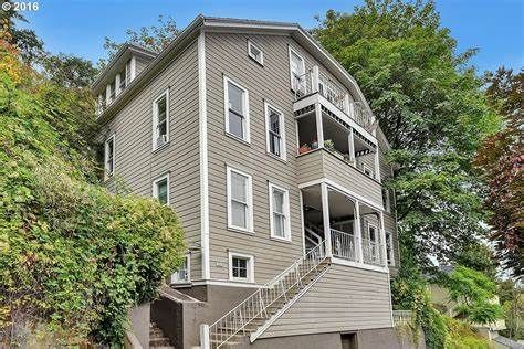Cable Avenue 6-Plex