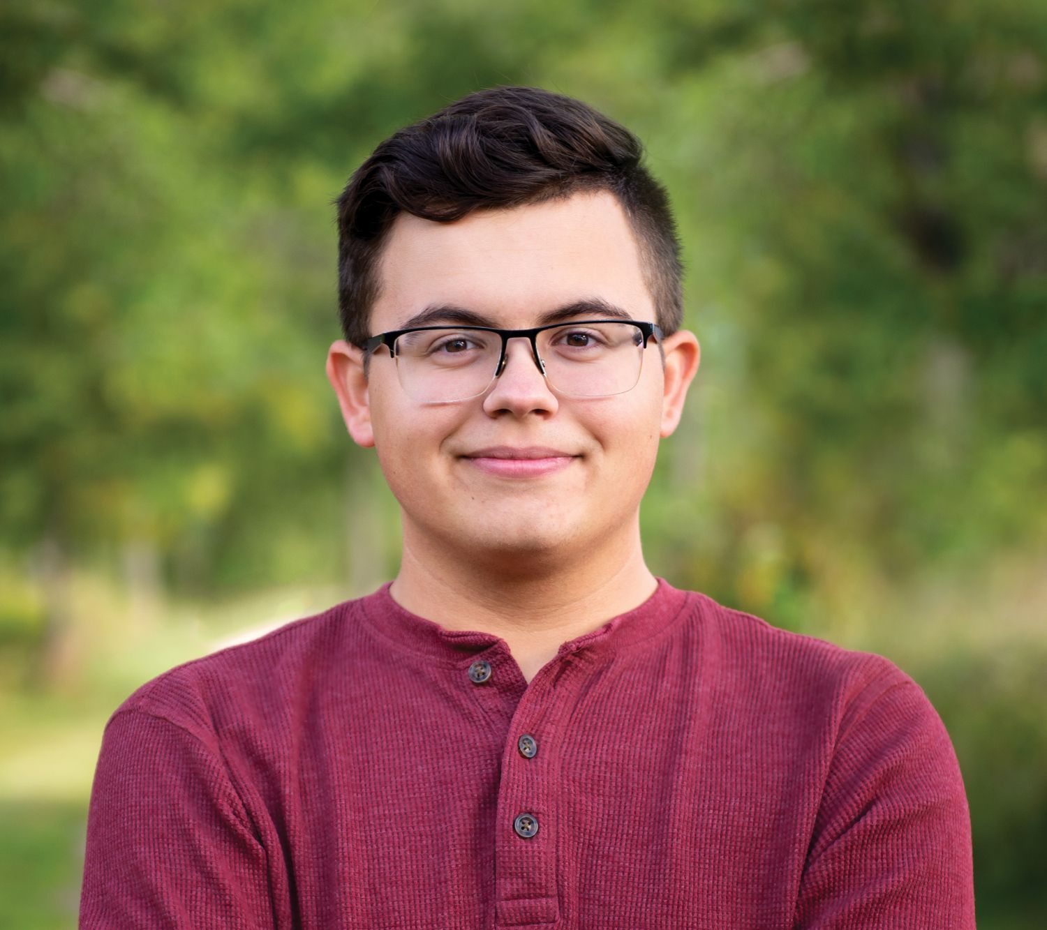 Senior portrait head shot of Ben Grady
