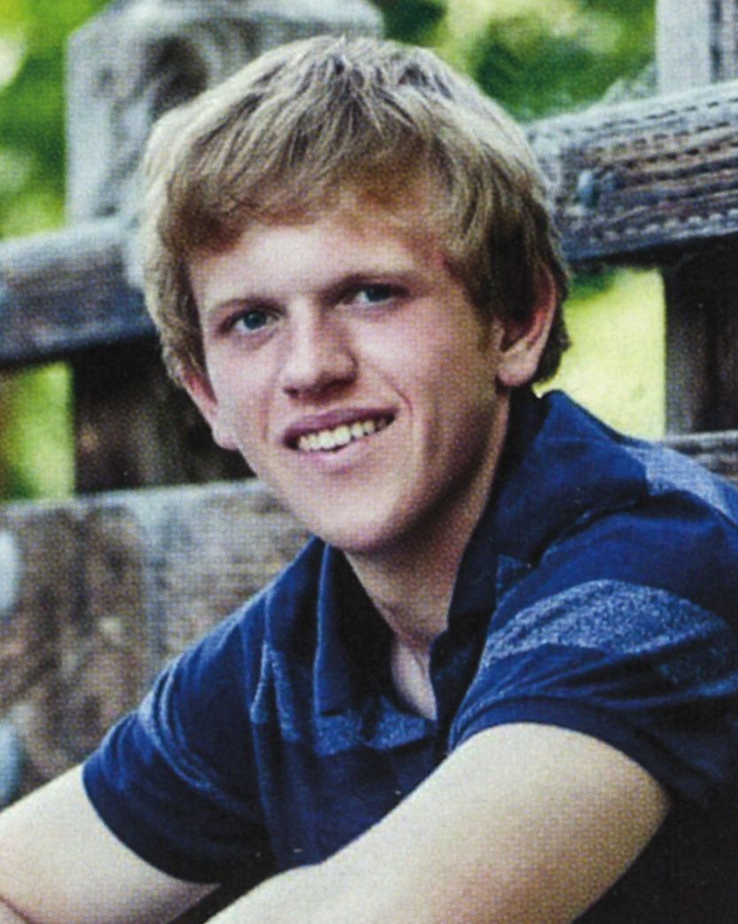 Senior head shot of Ryan Blobe