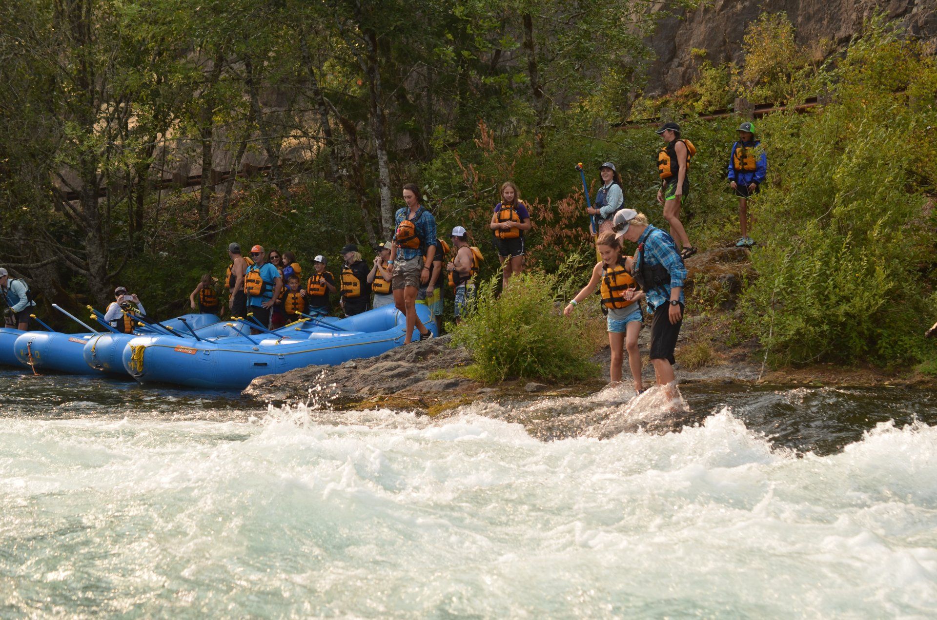 Even if McKenzie River is a beginner-friendly rafting experience, it offers some exciting whitewater adventures. 
