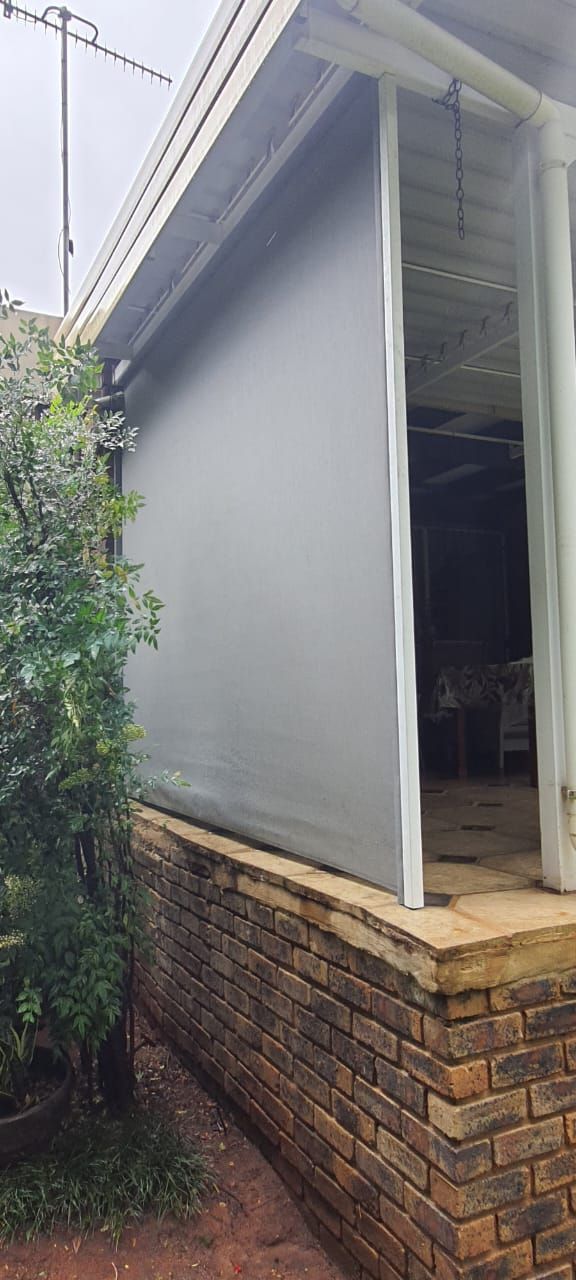 Custom privacy screen installed by SunShade in Johannesburg North.