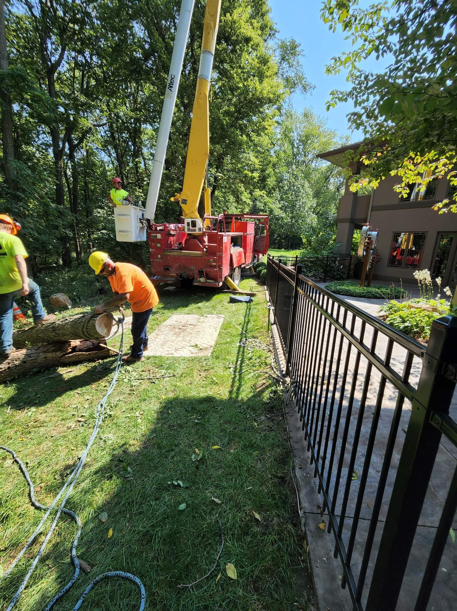 Lawn & Tree Gallery Huxley, IA Pitts Lawn & Tree Service