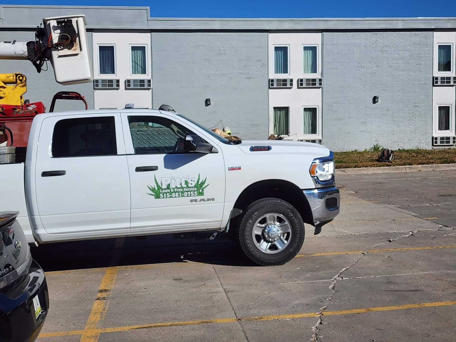 Lawn & Tree Gallery Huxley, IA Pitts Lawn & Tree Service