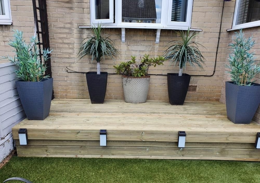 Small garden decking Doncaster